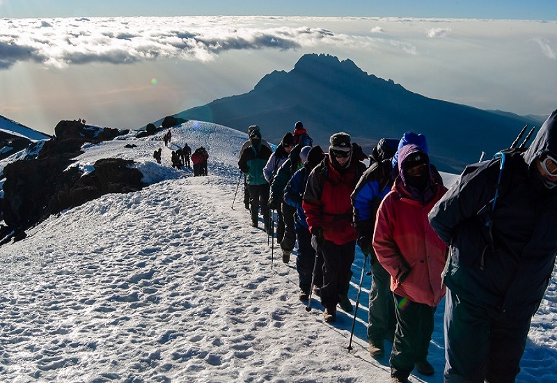 Tour group Kilimanjaro climbing via Machame routes